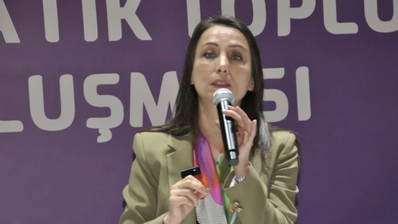 Hatimoğulları: Barışı tıpkı bir iğne oyası gibi ilmek ilmek, küçük küçük ve büyük bir sabırla işleyeceğiz