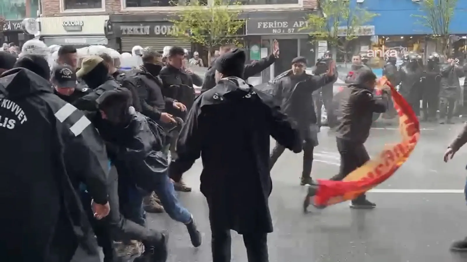 İbrahim Kaboğlu'ndan 1 Mayıs mesajı: Taksim'de değil Kadıköy'de kutlanıyor olması bir eksiklik