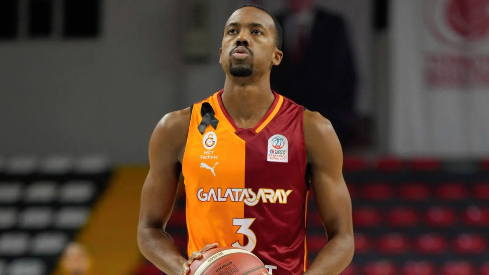 Galatasaray MCT Technic'te Errick McCollum ile yollar ayrıldı