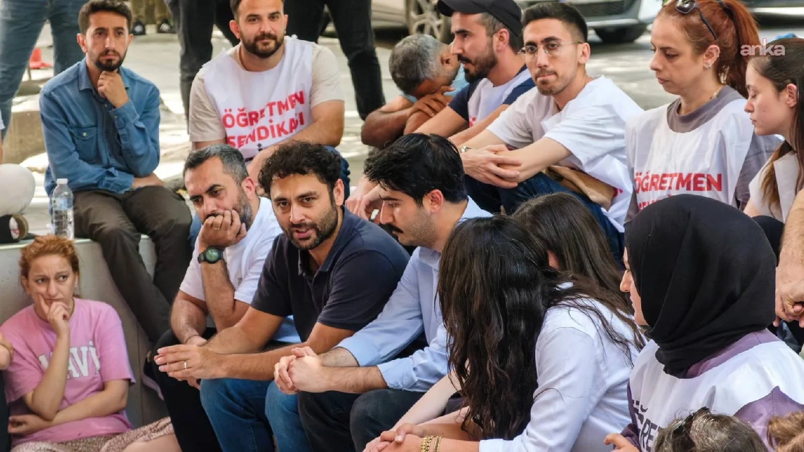 Özel sektör öğretmenlerinin açlık grevi dördüncü gününde: Bu mücadele, bu kadar ablukaya rağmen devam ediyorsa, sektörün koşullarından kaynaklıdır