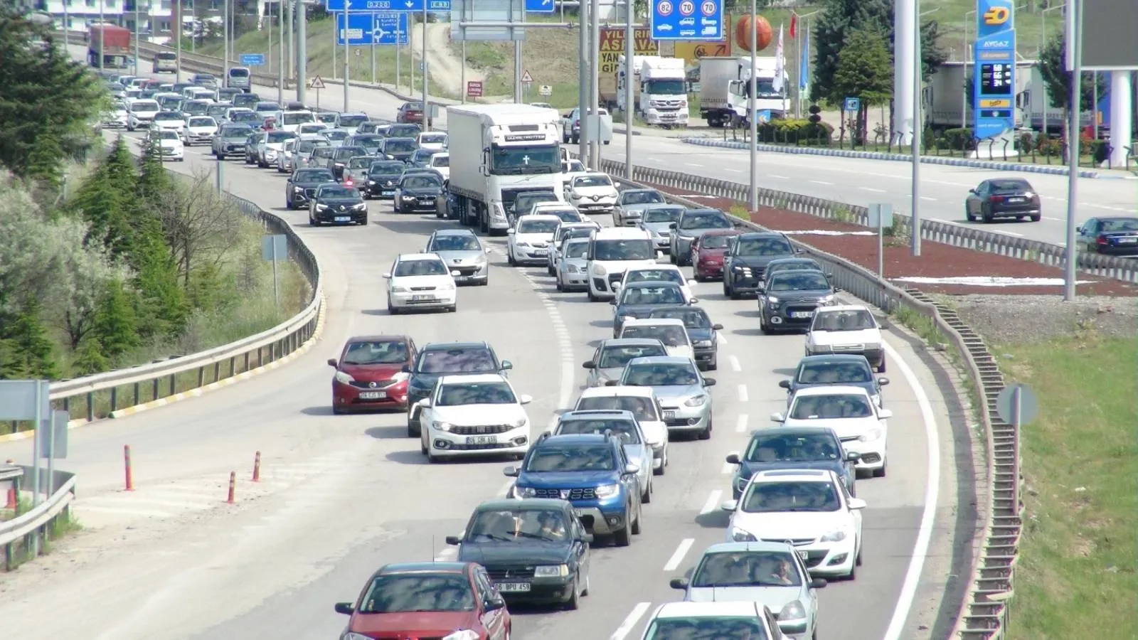 'Kilit kavşak' Kırıkkale'den bayram tatilinde 1,5 milyon araç geçti