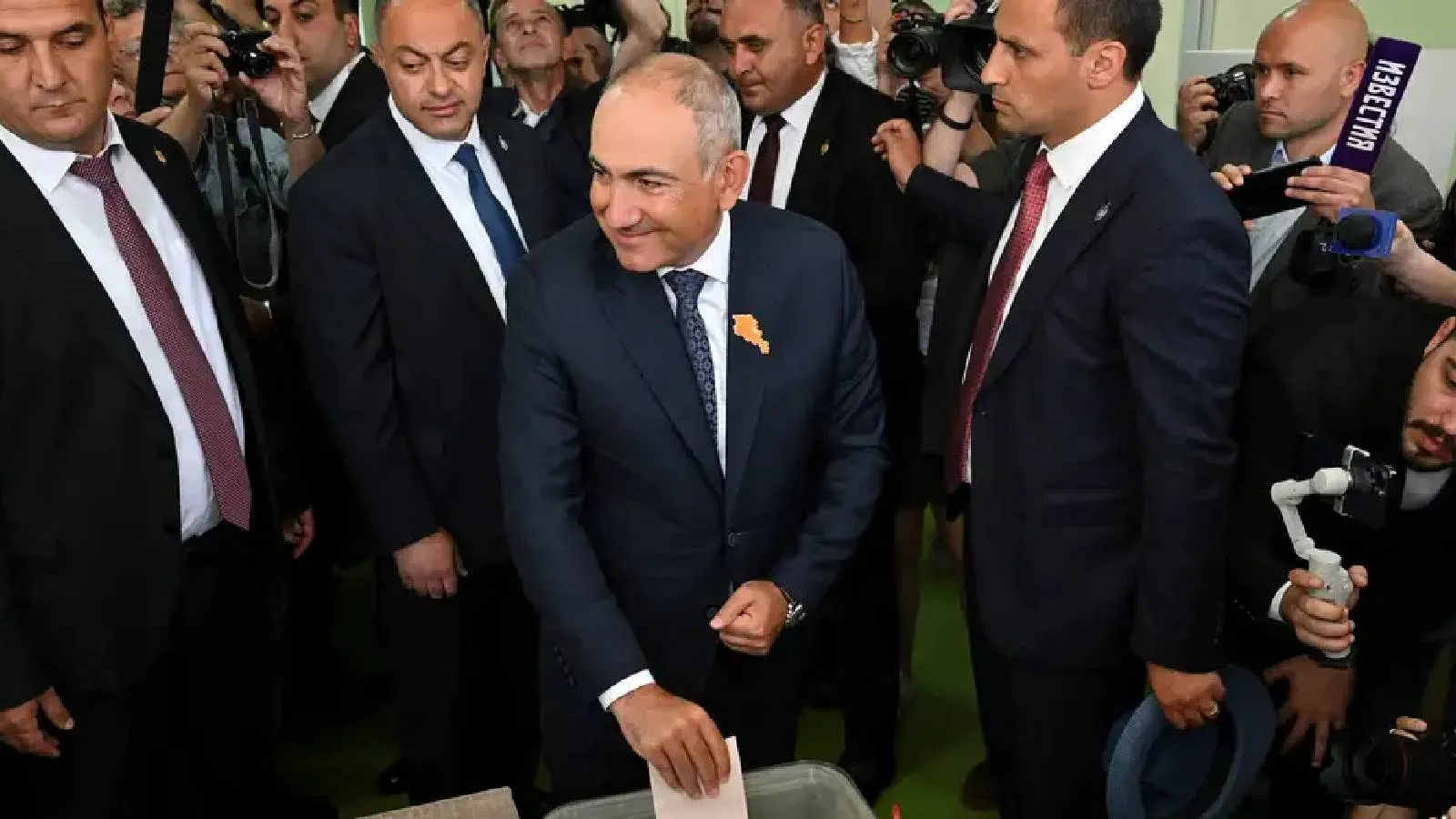 Ermenistan'da muhalefet seçimlerin iptali için başvurdu