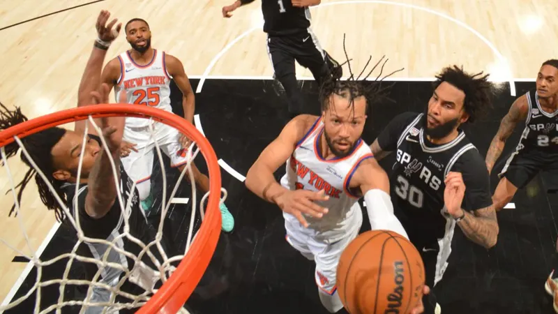 New York Knicks galibiyetle başladı, seride 1-0 öne geçti