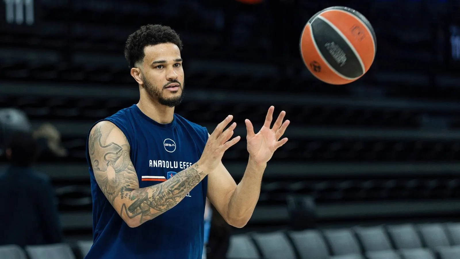 Anadolu Efes, Nick Weiler-Babb'e veda etti