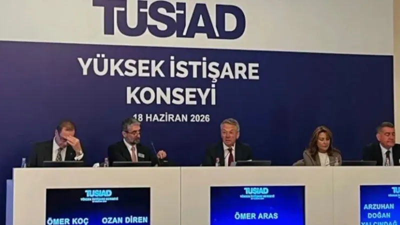 Lügatlarından d,e,m,o,k,r,a,s,i gibi harfleri çıkaran TÜSİAD’cılara felsefeci Kuçuradi’nin bir cümlesini öneriyorum…