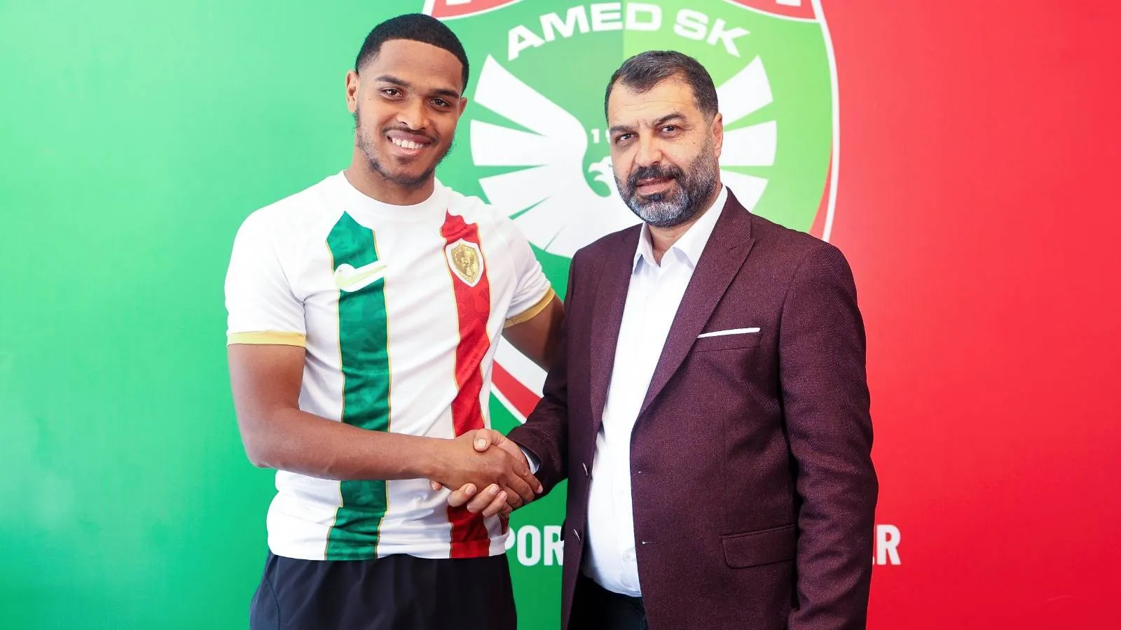 Amedspor, Madagaskarlı Raveloson'u renklerine bağladı
