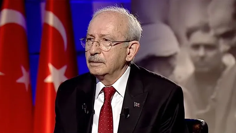 Kılıçdaroğlu, dokunulmazlıkların kaldırılmasını savundu, tepkileri böyle yanıtladı: Mahkeme ‘kayyım’ yazarsa kabul etmeyeceğimi söyledim; CHP’ye polisin zorla girmesi için her şeyi yaptılar!