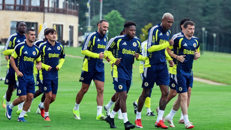 Fenerbahçe, yeni sezon hazırlıklarını sürdürüyor