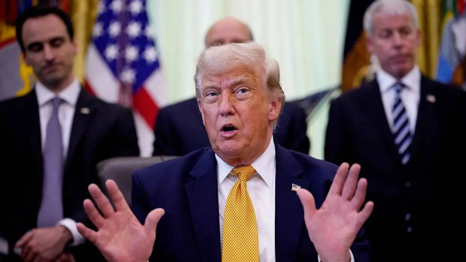 Trump, teknoloji vergisi nedeniyle Avrupa ülkelerine yüzde 100 gümrük vergisi uygulamakla tehdit etti