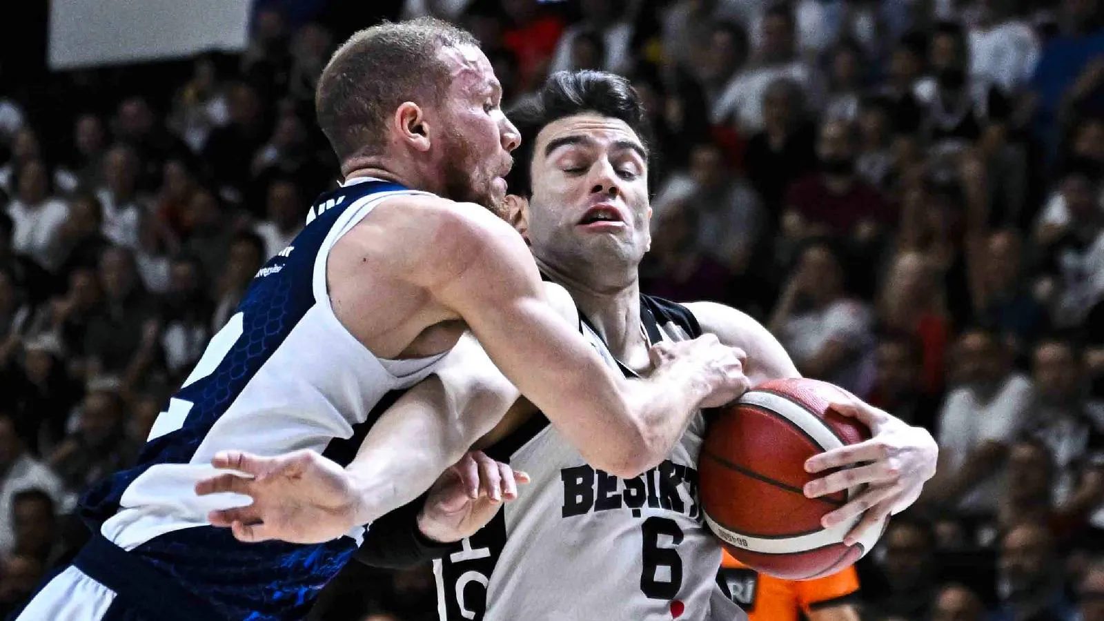 Basketbol Süper Ligi Play-Off: Beşiktaş GAİN, yarı final ilk maçında Bahçeşehir Koleji'ni mağlup etti