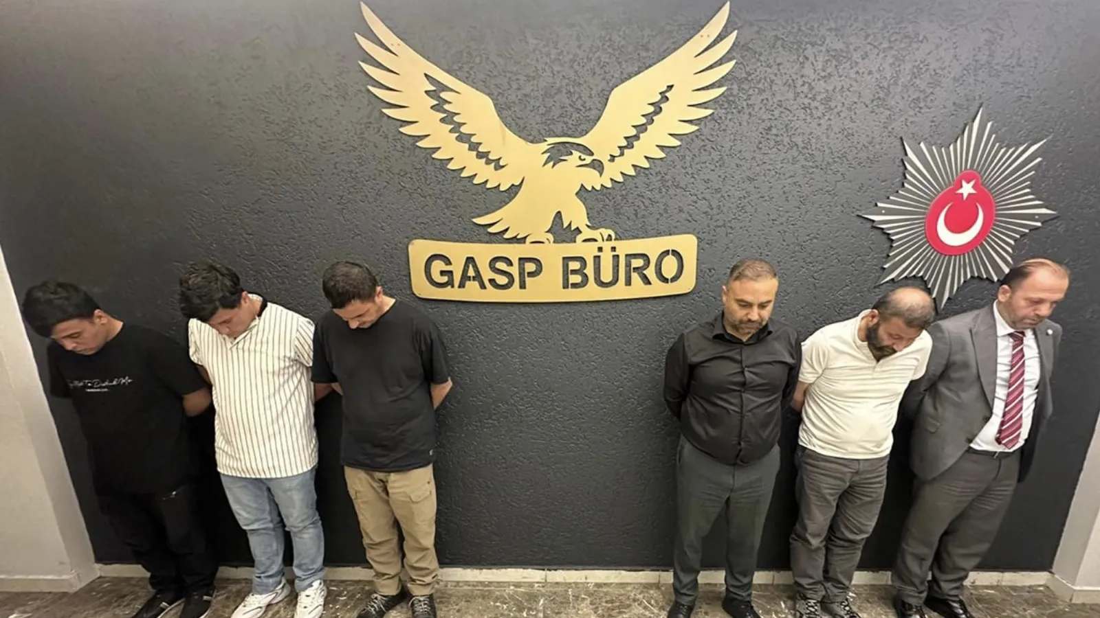 Kendisini "Cumhur İttifakı Ocakları Genel Başkanı" olarak tanıtıp iş yeri denetlemiş: Ferhat Aydoğan ve beş kişi yakalandı