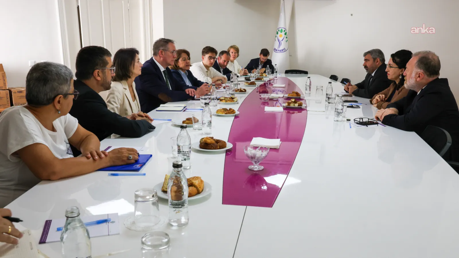 DEM Parti, SPD heyetini ağırladı