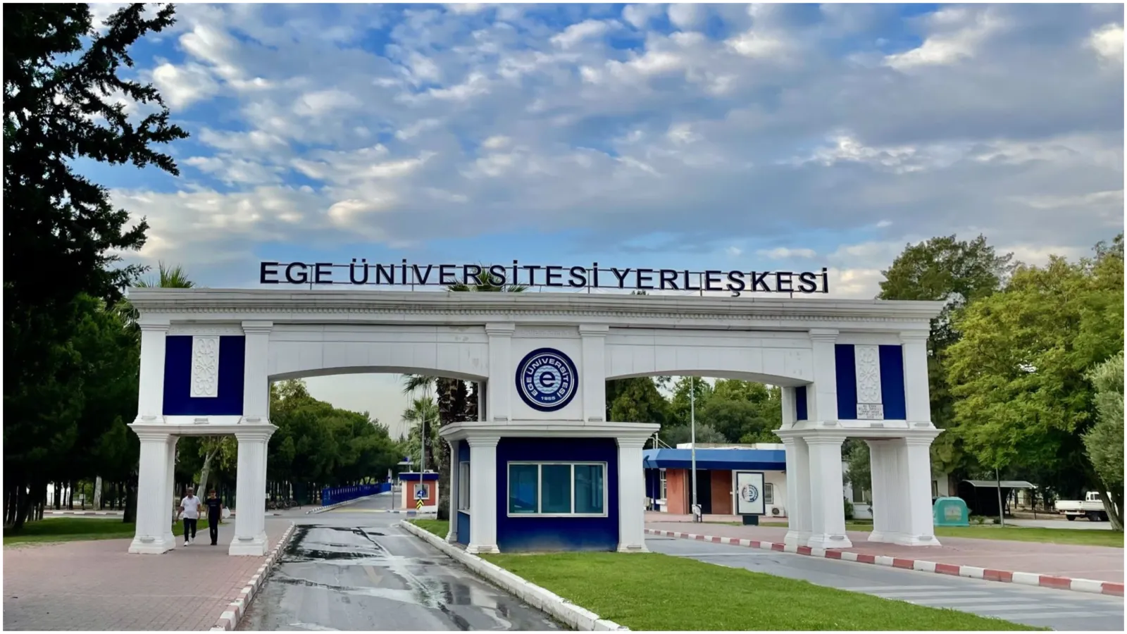 Ege Üniversitesi’nde ihale operasyonu: 45 şüpheli 