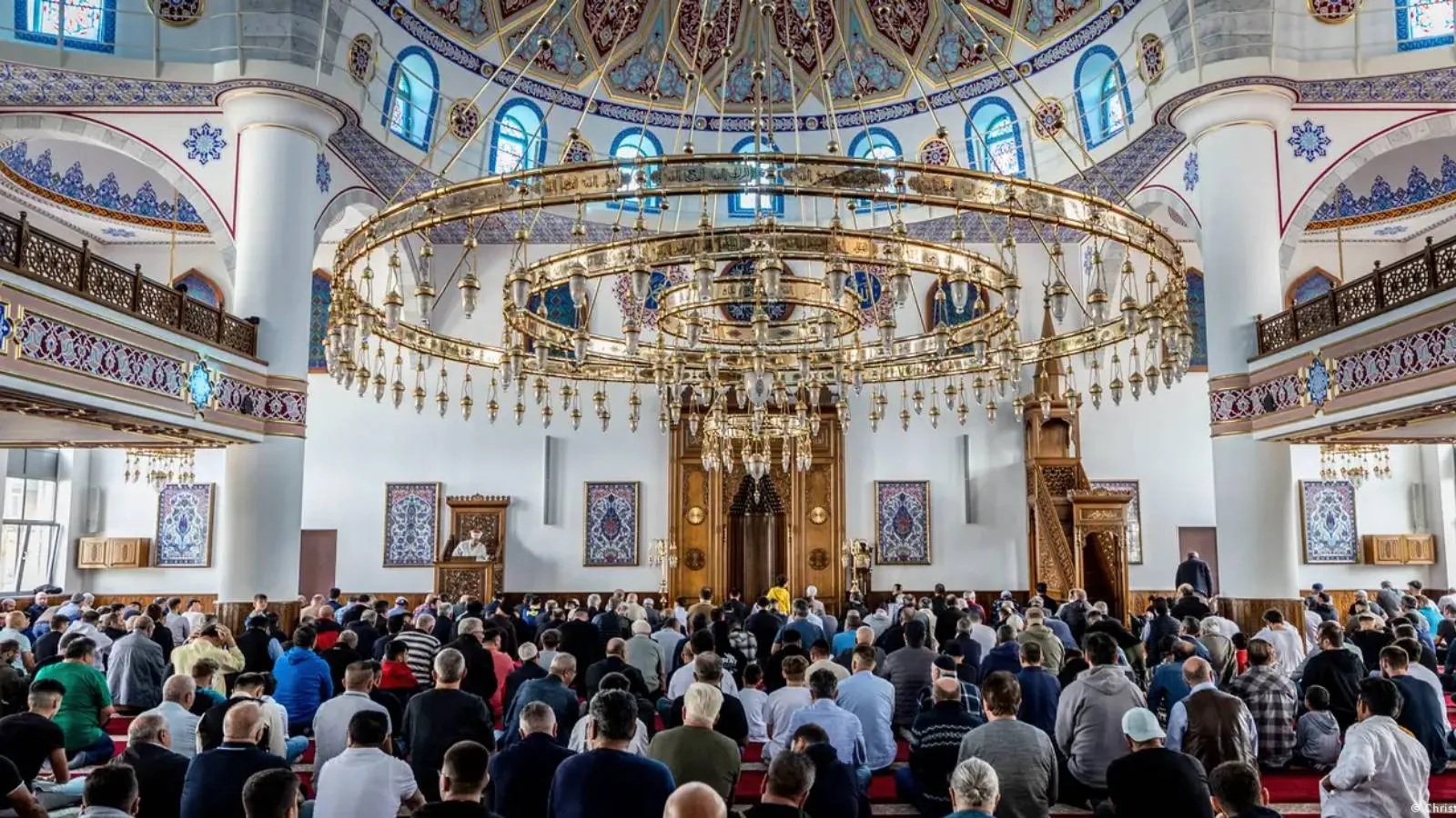 Almanya Türk toplumu, İslam karşıtı ırkçılığa karşı kalıcı önlemler alınmasını talep ediyor