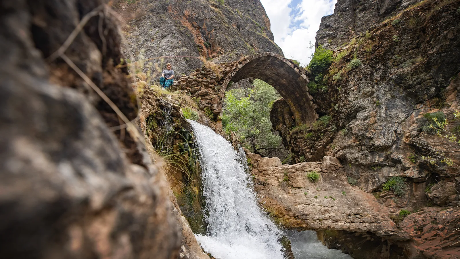 Tunceli'nin Rabat Vadisi rotası görenleri büyülüyor