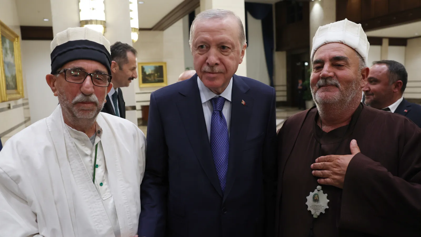 Erdoğan: Alevi canlarımızı asla ihmal etmedik; inancından, mezhebinden, dünya görüşünden ötürü kimseye farklı muamele etmedik