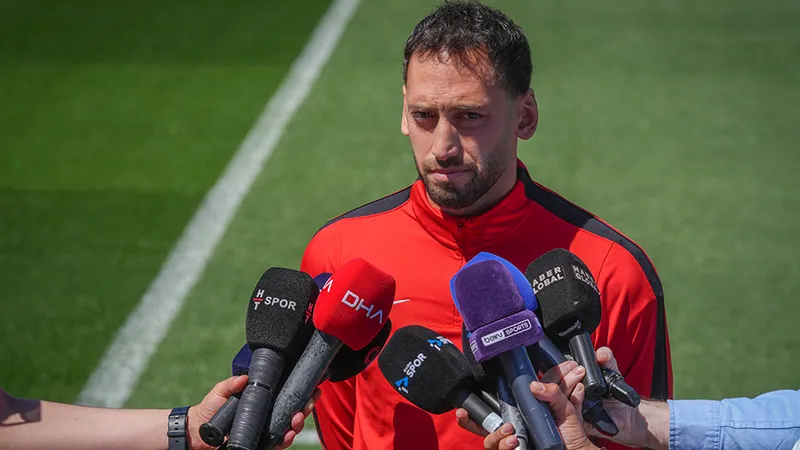 Hakan Çalhanoğlu: Avustralya maçına hazırız
