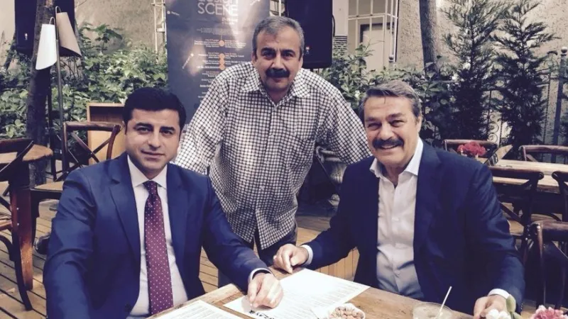 Öcalan'dan Kadir İnanır mesajı: Barışın ısrarlı akil önderlerindendi, sürecin başarıya ulaşmasıyla ruhu şad olsun