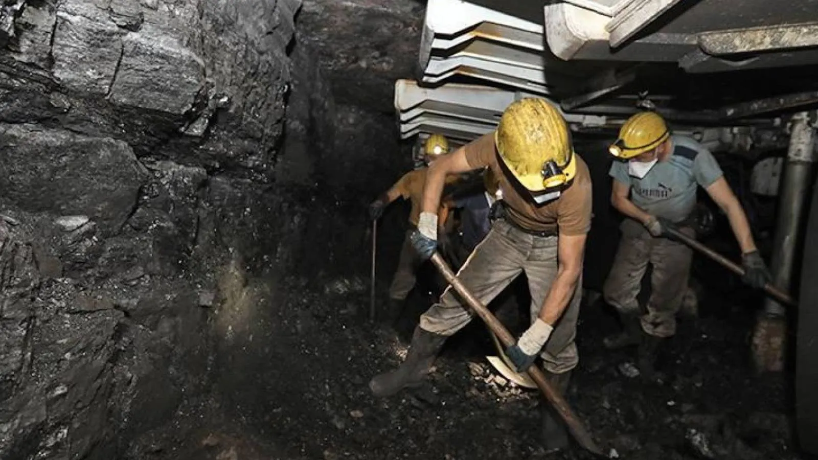 Soma’da işsizlik alarmı: Binlerce madenci ailesi şehirden göç ediyor