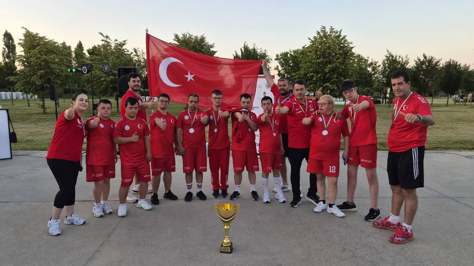 Down Sendromlu Basketbol Milli Takımı, dünya ikincisi oldu