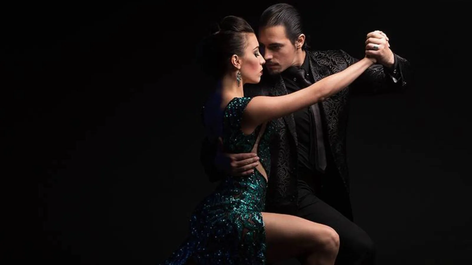 Ertuğrul Özkök: Tango’da en iyi “abrazoyu” Türkler mi yapar?