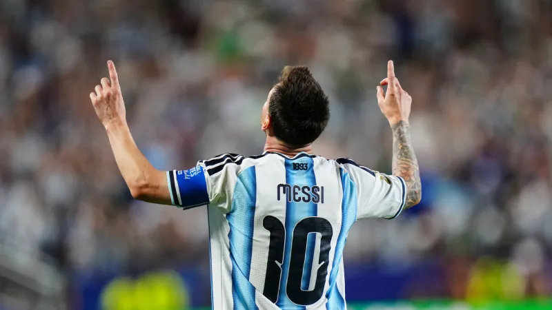 Lionel Messi'den galibiyet açıklaması: Şu an yaşadıklarım ekstra bir hediye gibi