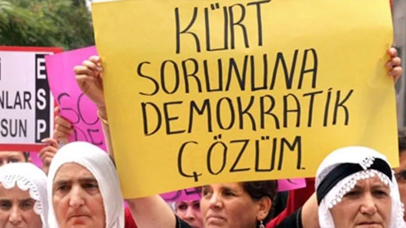 Cumhuriyet’in demokratik dönüşümü mümkün mü?