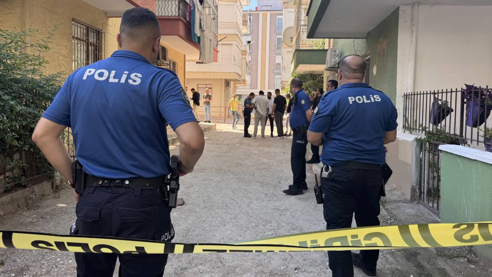 Antalya’da dehşet: Öğretmen, eşini ve kayınpederini pompalı tüfekle öldürdü