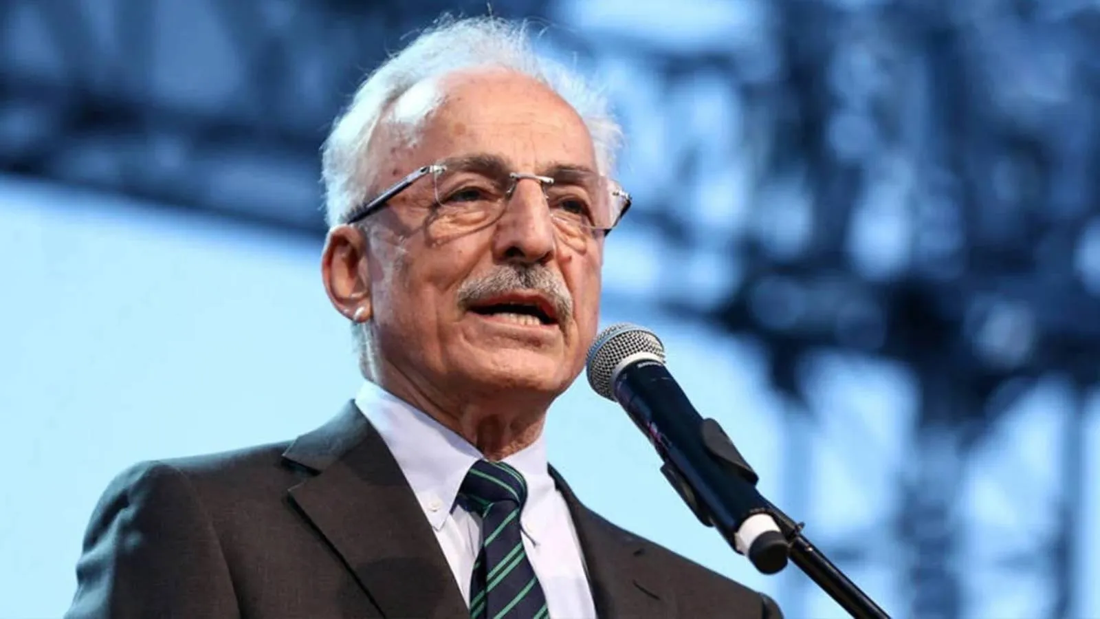 Eski CHP Genel Başkan Yardımcısı Karayalçın: CHP adıyla deva