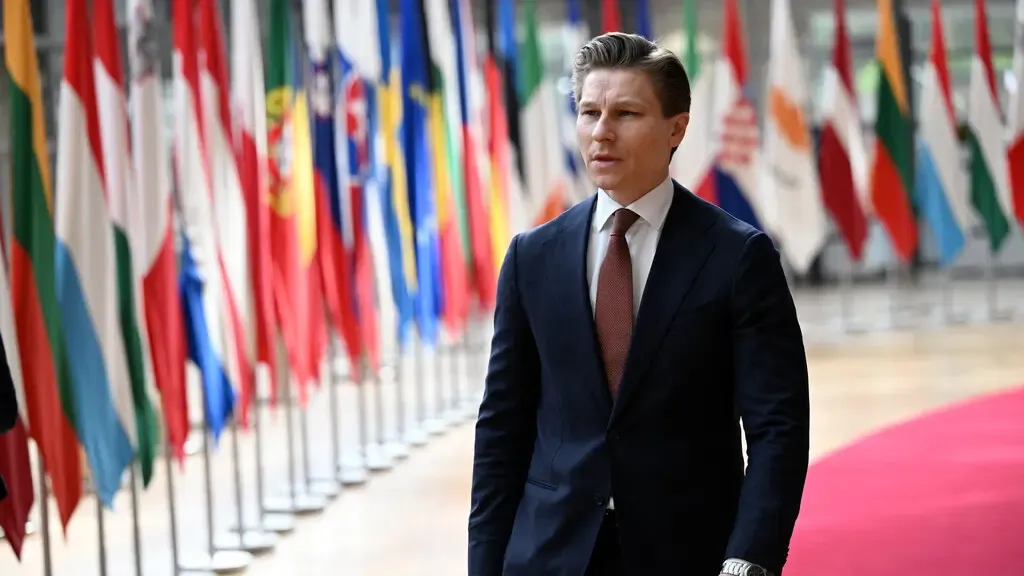 Finlandiya, Soğuk Savaş döneminden kalan nükleer silah yasağını kaldırdı