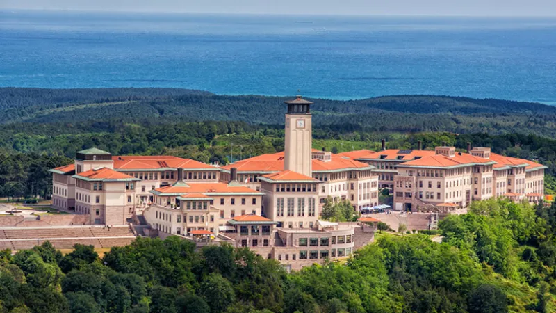 <p>8. Ko&ccedil; &Uuml;niversitesi (D&uuml;nya Sıralaması: 989)</p>