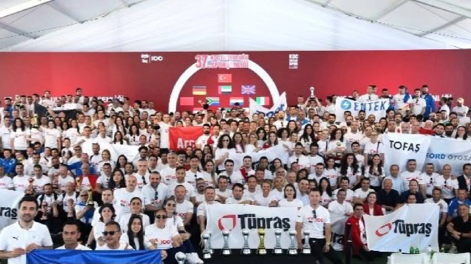 Koç Topluluğu’nun 37. Spor Şenliği tamamlandı: 16 ülkeden 7 bini aşkın çalışan yarıştı