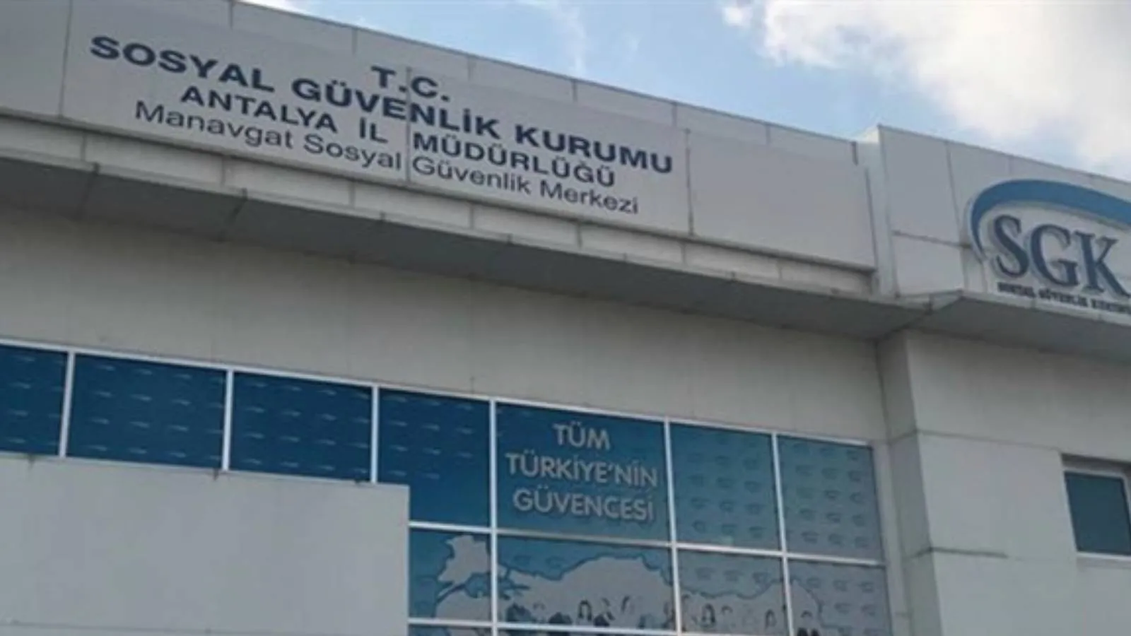 Antalya’da SGK‘ya rüşvet operasyonu; il müdürü tutuklandı: 5
