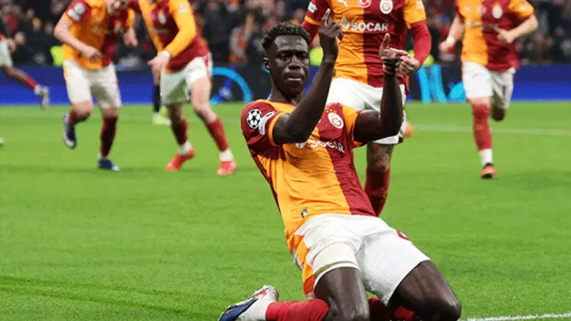 Como gözünü kararttı; Davinson Sanchez'i istiyor