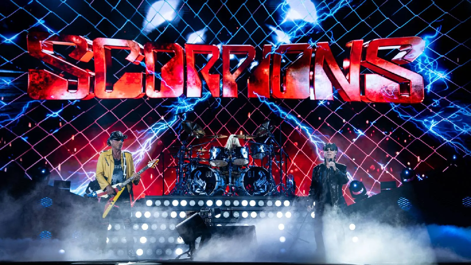 33 yıl sonra aynı sahne: Scorpions yeniden İstanbul’da