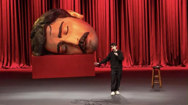 Deniz Göktaş'ın "Ölü Deniz" stand-up gösterisinden kesitler X'te erişime engellendi!