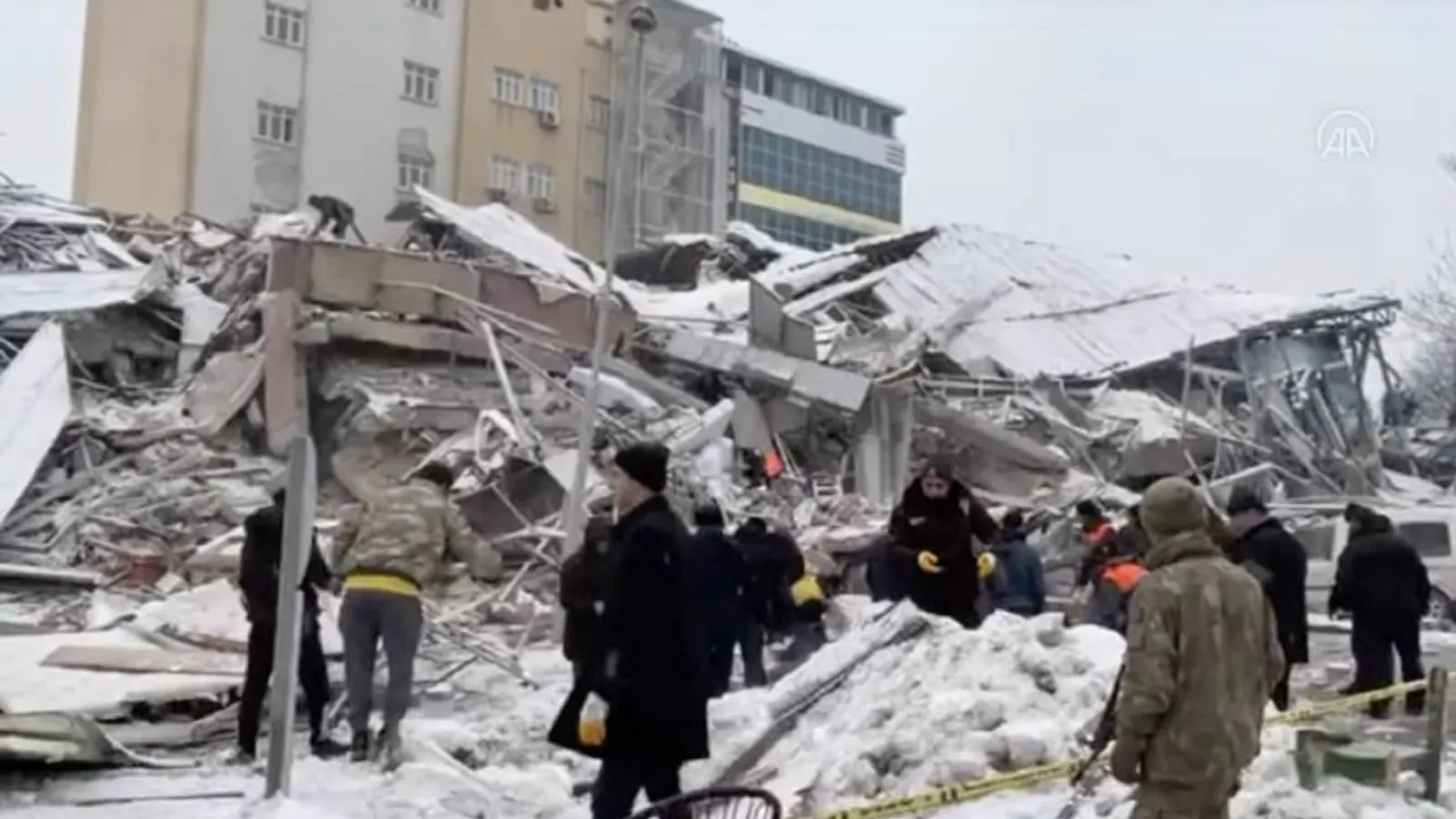 16 kişiye mezar olan Avşar Otel davası: Bilirkişi raporu gelmedi, duruşma ertelendi