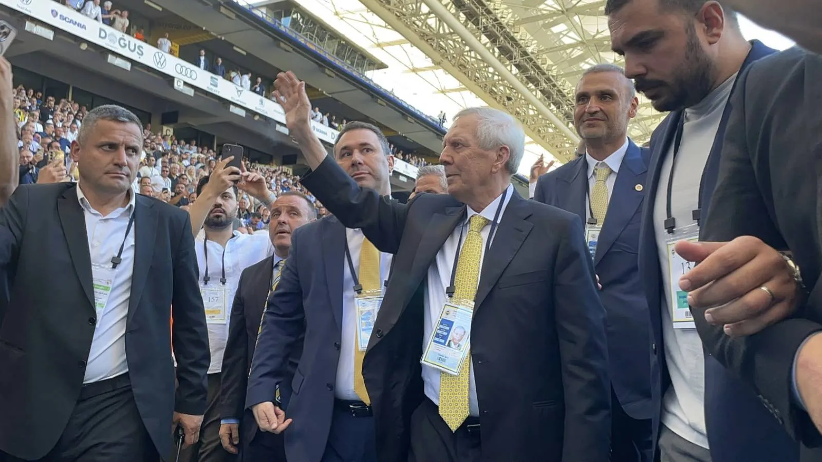Aziz Yıldırım: Futbolcu ismi sayıp itibar kazanmak bana yakışmaz