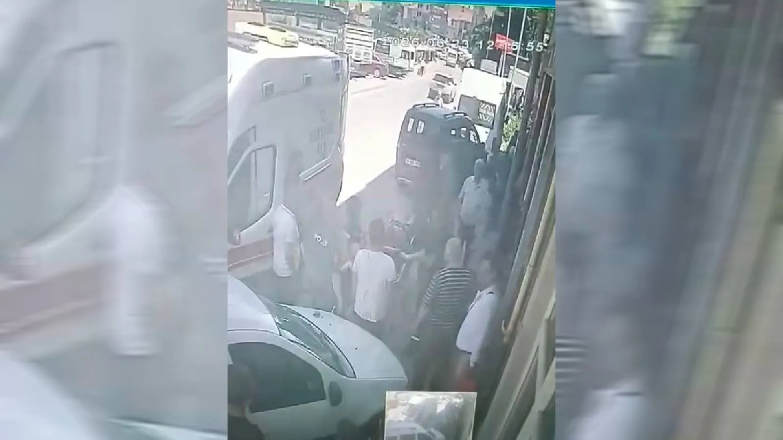 Kastamonu'da feci kaza: Krikodan düşen otomobilin altında kalan kaporta ustası yaralandı