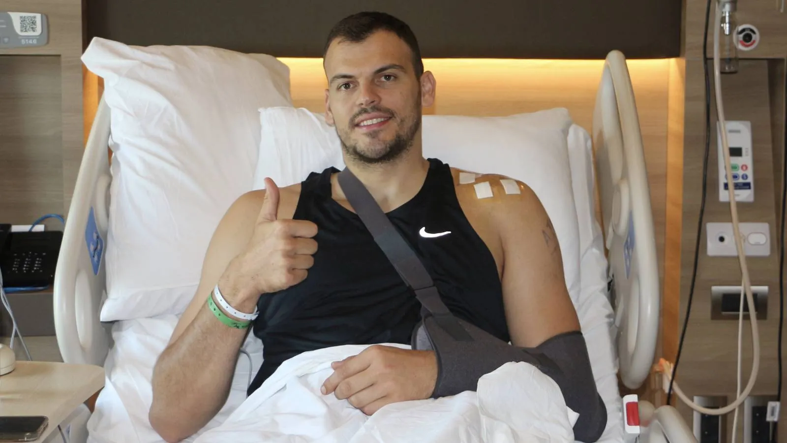 Beşiktaş GAİN'de Ante Zizic ameliyat edildi