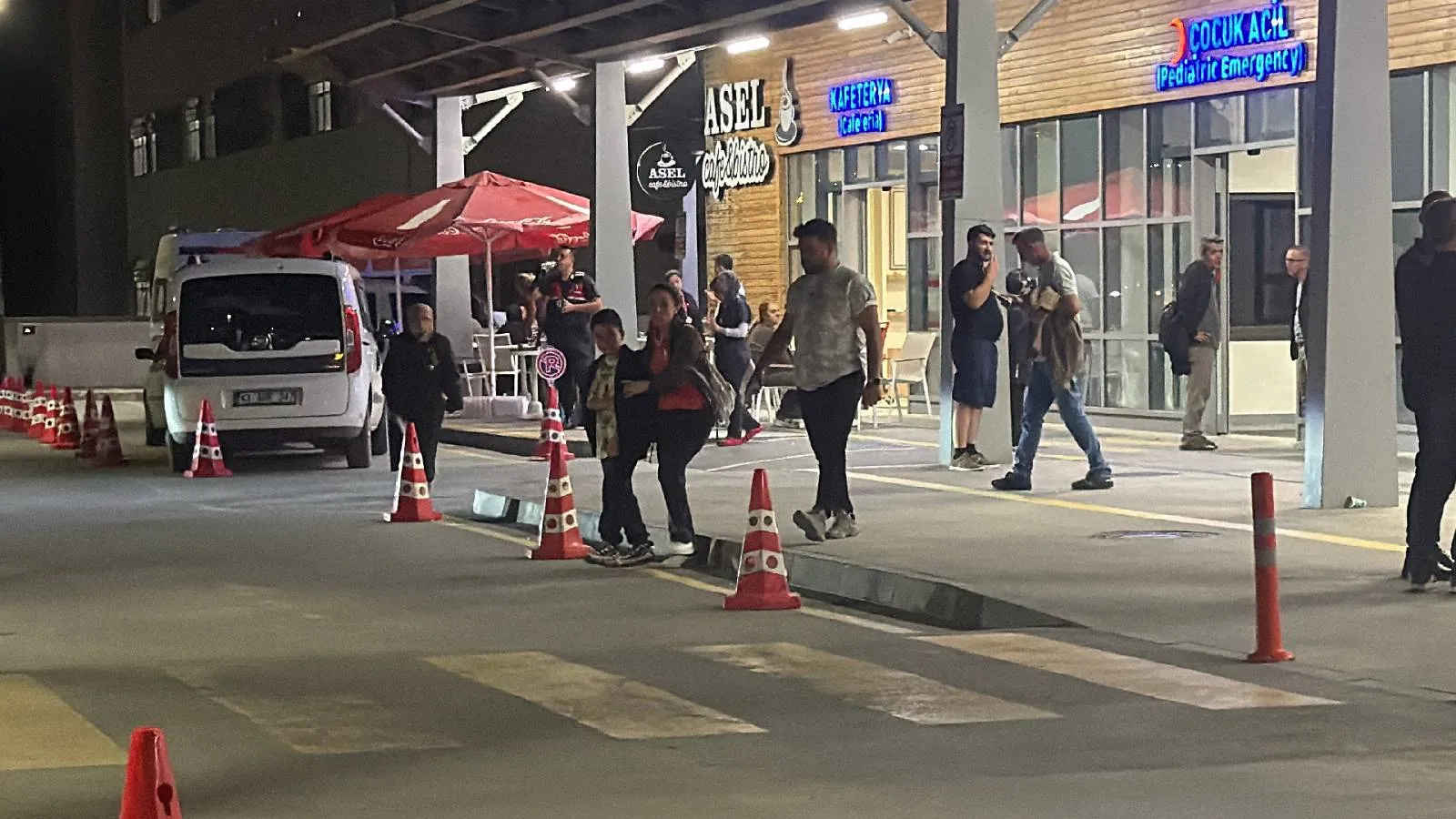 Kütahya'da okul etkinliğinde zehirlenme şüphesi: 84'ü öğrenci 98 kişi hastanelik oldu