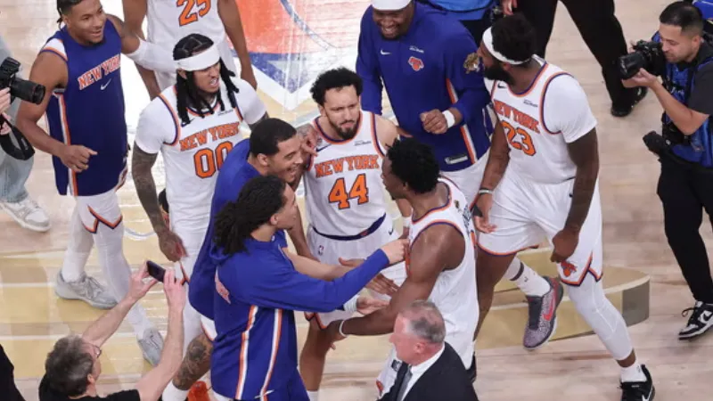 NBA final serisinde New York Knicks'ten tarihi geri dönüş