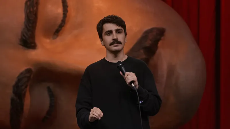 Deniz Göktaş'tan yurt dışına kaçtığı iddialarına yanıt: İstihbarat haberi gibi paylaşanlar yüklü bir bedelli askerlik ücreti ödediğimi de görürler, uzun yıllar ülkede olacağım