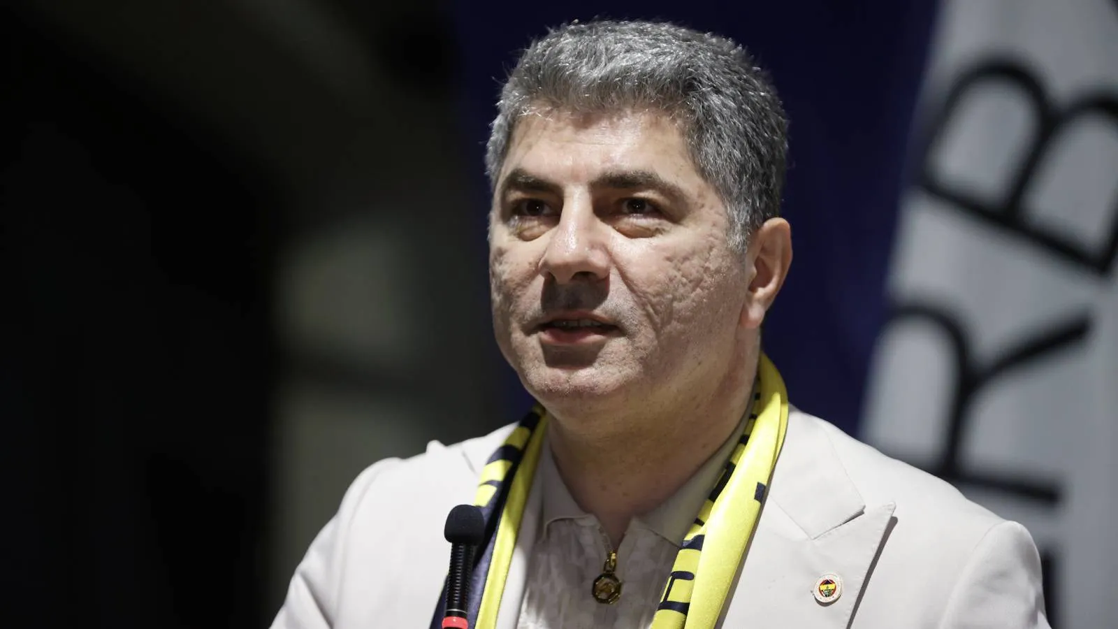 Fenerbahçe Başkan Adayı Hakan Safi: Yıldız forvet Luis Suarez ile anlaştım