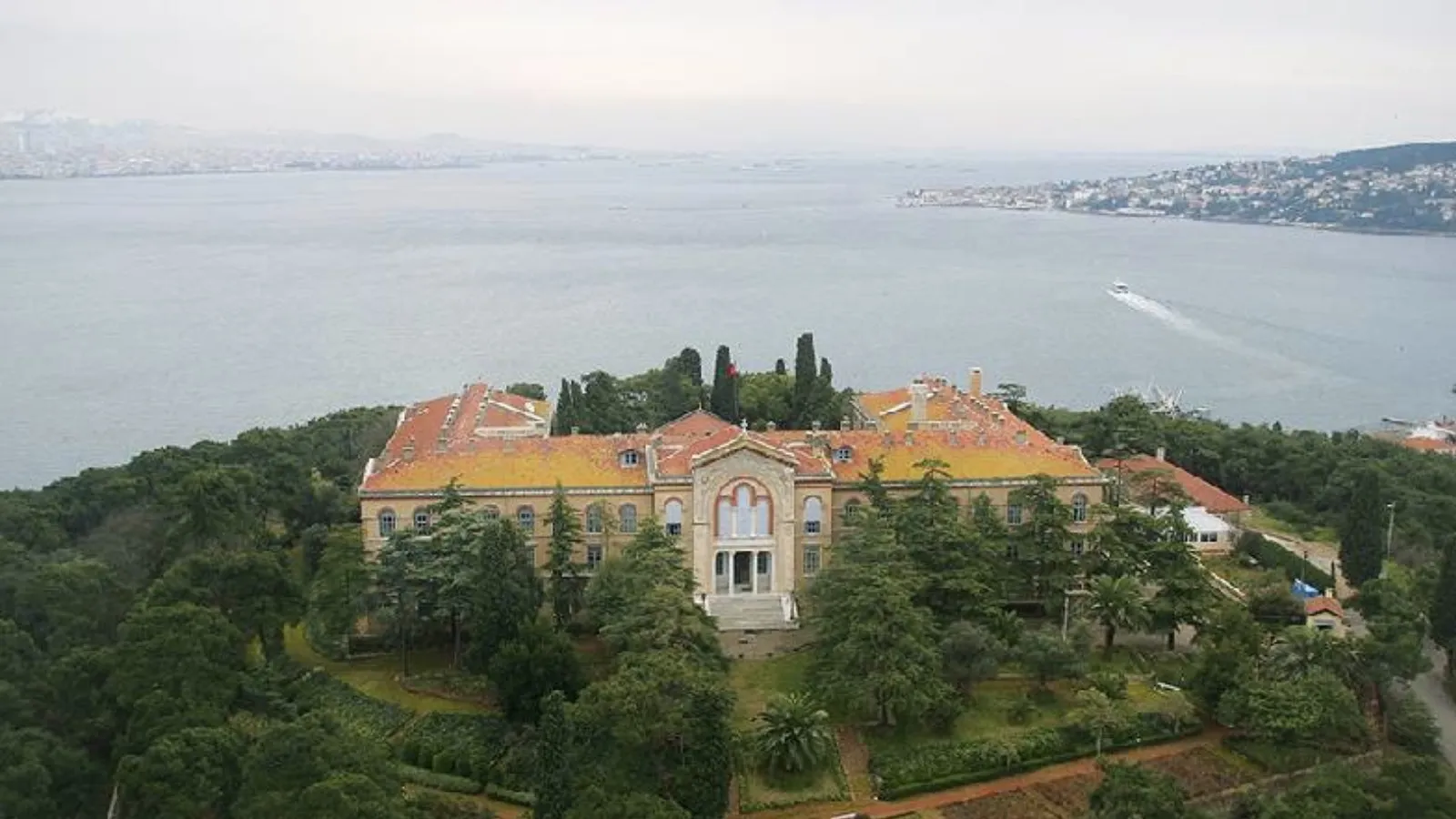 Saygı Öztürk: Vatikan benzeri bağımsız bir yapı isteniyor, işte Fener Rum Patrikhanesi’nin 4 aşamalı planı