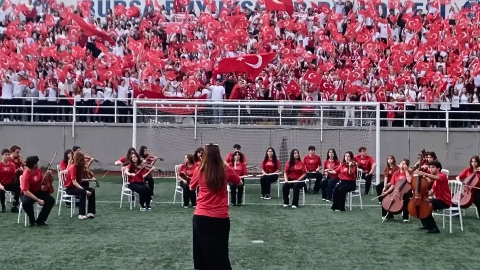 Yusuf Tekin duyurdu: A Milli Takım marşında birinci “Bizim Çocuklar” oldu