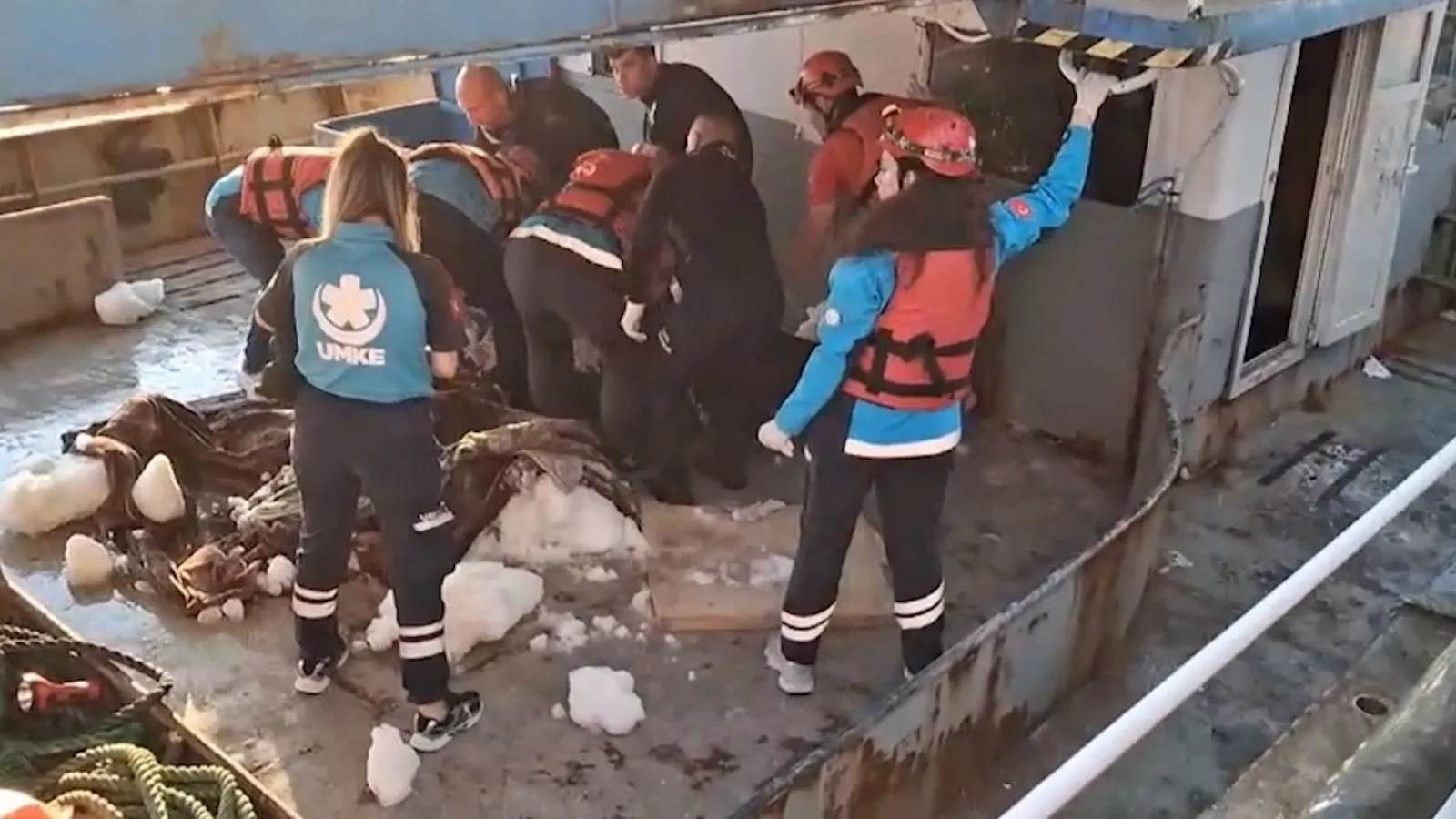 Karadeniz'de Türk balıkçı teknesine saldırı; 1 ölü, 4 yaralı