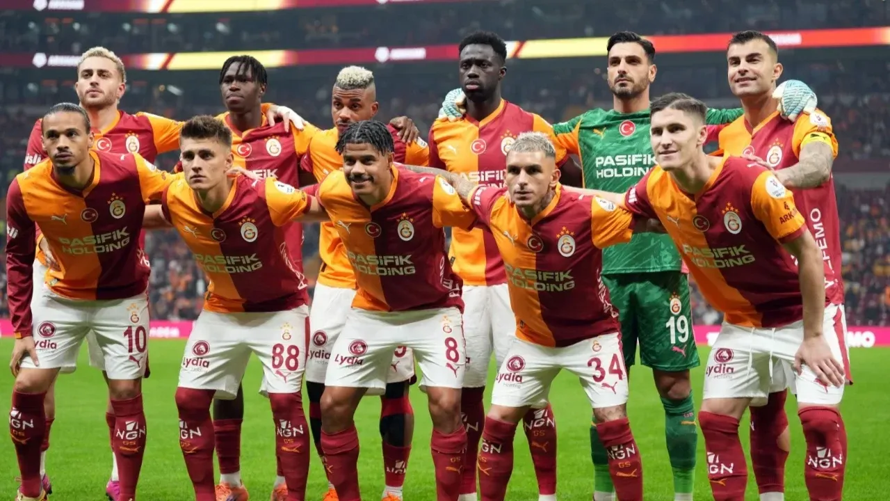 Napoli iki yıldız için harekete geçti: Galatasaray'dan rekor bonservis beklentisi!