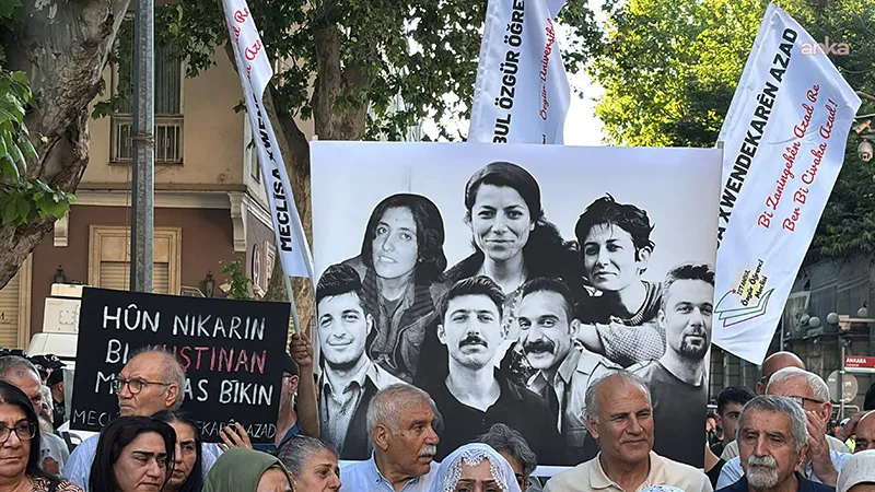 İran İstanbul Baskonsolosluğu önünde eylem: İdamlar durdurulsun, baskılar sona ersin!