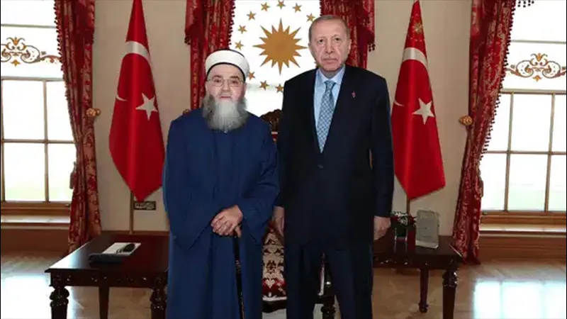 'Cübbeli Ahmet'ten Erdoğan'a ziyaret: 

 "Ezân düşmanlarının